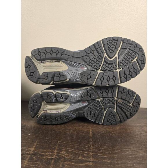 New Balance 2002R M2002RDO Women's Running Shoes Size 9 Blue Men's Size 7.5 - Picture 6 of 7